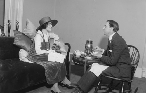 Margaret Mower & Stuart Walker, between c1915 and c1920. Creator: Bain News Service.