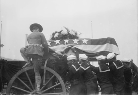 Vera Cruz dead, putting casket on caisson, 1914. Creator: Bain News Service.