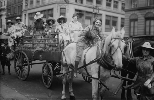 Women's Land Army, between c1915 and c1920. Creator: Bain News Service.