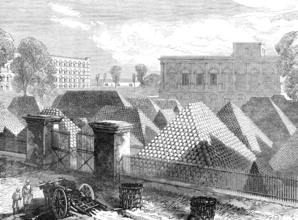 Government House Fort and Dalhousie Barracks, Calcutta, 1870. Creator: Unknown.