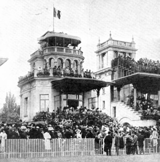 The French Derby: the grand stand at Longchamp on the day of the Grand Prix, 1909. Creator: Graphic Photo Union.