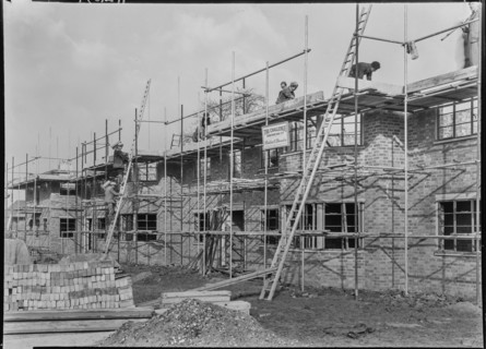35 - 57 Cranbrook Drive, Esher, Elmbridge, Surrey, 1952. Creator: Ministry of Works.