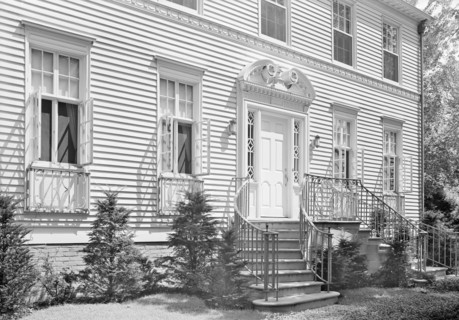 Dr. E. Hall Kline, residence on N. Broadway, Nyack, New York, 1941. Creator: Gottscho-Schleisner, Inc.