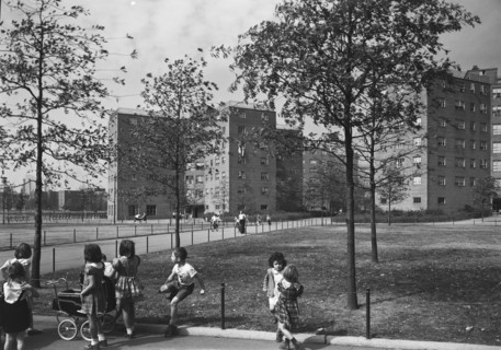 Astoria Houses, 1951. Creator: Gottscho-Schleisner, Inc.