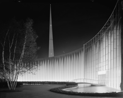 World's Fair night views, 1939. Creator: Gottscho-Schleisner, Inc.