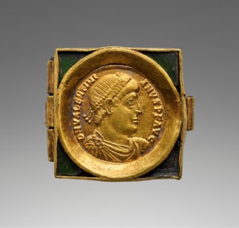 Link from a Coin Belt, A.D. 379-395. Creator: Unknown.