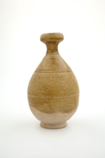 Bottle with garlic-head mouth, about 600. Creator: Unknown.