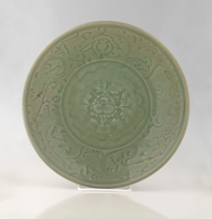 Plate with floral design and characters, 1368-1644. Creator: Unknown.