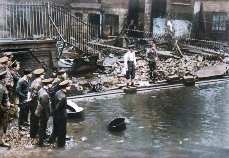 Flooding in London, 1928, (1935). 'Fourteen people were drowned as they slept in basement near the
