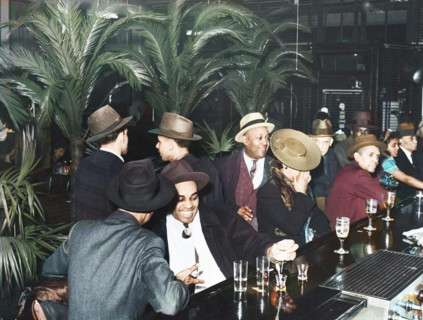 The bar at Palm Tavern, Negro restaurant on 47th Street, Chicago, Illinois, April 1941. (Colorised