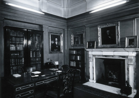 The Wellcome Historical Medical Museum, 28 Portman Square, London: the Director's Room, c, 1954. Creator: Unknown.
