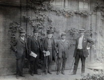 Edward Theodore Brewis, Hermann Thoms, Frederick Belding Power, Peter MacEwan and William..., 1909. Creator: Unknown.