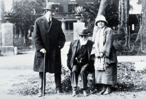 Samuel Taylor Darling, Giovanni Battista Grassi and his (Grassi's?) sister, c1920s. Creator: Unknown.