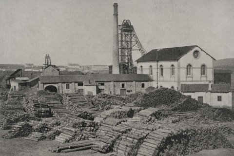 The "Santa Isabel" mine, Bélmez, province of Cordoba, Andalusia, Spain, 1898. Creator: Unknown.