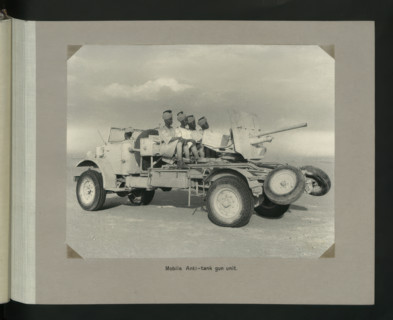 Mobile anti-tank gun unit, 1964. Creator: Colonial Office.