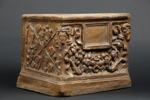 Cast of front and side of an un-inscribed cinerarium, late 18th or early 19th century. Creator: Unknown.