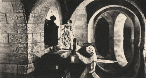 Lon Chaney and Mary Philbin in "The Phantom of the Opera" by Rupert Julian, 1925. Creator: Anon.