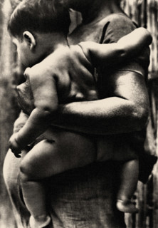 Mother with child from Tehuantepec, Mexico, 1929. Creator: Tina Modotti.