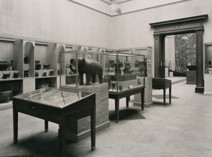 Gallery I, (Royal Academy of Arts, International Exhibition of Chinese Art, 1935-36), 1935. Creator: Unknown.
