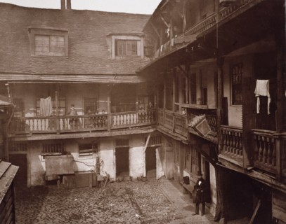 The Inn Yard,  The Oxford Arms, Warwick Lane, 1875, c1875. Creator: Alfred & John Bool.