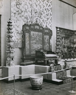Gallery views of the 'International Exhibition of Chinese Art' held at the Royal Academy of...1935. Creator: Planet News Ltd.