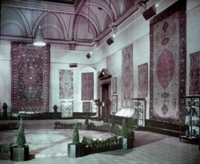 Gallery III,  the International Exhibition of Persian Art, at the Royal Academy of Arts, 1931. Creator: Unknown.