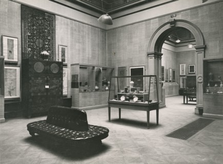 Gallery views of the 'International Exhibition of Chinese Art' held at the Royal Academy, 1935. Creator: Unknown.