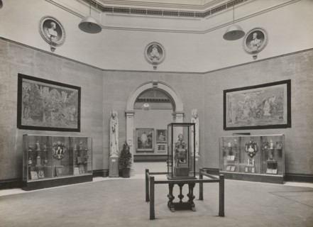 Installation photography of the 'Exhibition of French Art 1200-1900' at the Royal Academy..., 1932. Creator: Unknown.