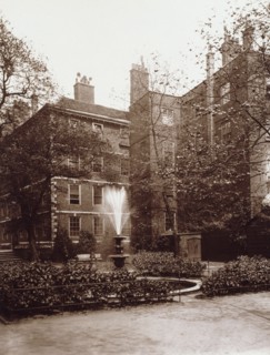 Middle Temple - Fountain Court, c1885. Creator: Henry Dixon & Son.