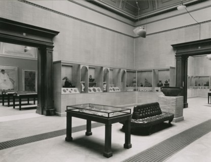 Gallery II, Royal Academy of Arts, International Exhibition of Chinese Art 1935-36, 1935. Creator: Unknown.