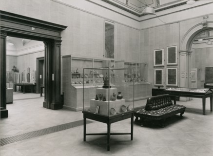 Gallery IV, Royal Academy of Arts, International Exhibition of Chinese Art 1935-36, 1935. Creator: Unknown.