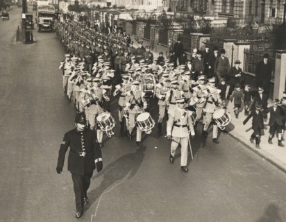 The 38th Middlesex, (Artists') Rifle Volunteers marching, 1933. Creator: Unknown.