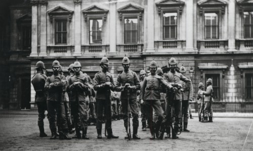 The Artists' Rifles in the courtyard  of Burlington House, c1884. Creator: Unknown.