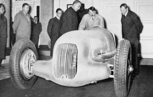 La voiture de course Mercedes fabriquée pour Hitler, 1936