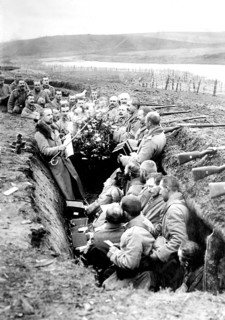 Noël dans une tranchée allemande - Première guerre mondiale. Dans une tranchée allemande, des