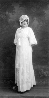 Photographie de mode du début du 20e siècle (1900-1914).  Collection Talbot. MODE