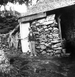 Le bagne : la cabane où demeura pendant 5 ans le Capitaine Dreyfus.