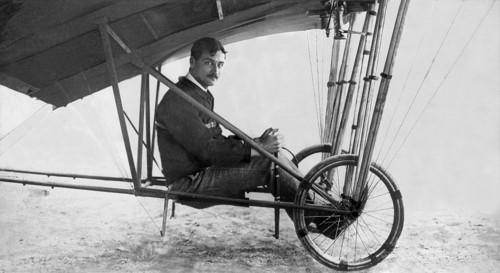 Roland Garros pilote l'avion La Demoiselle B.C.