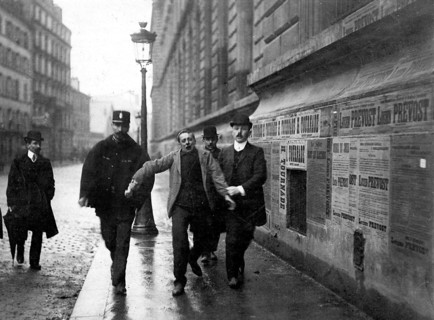 Arrestation d'un manifestant le 1er mai 1906