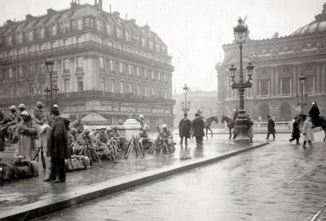 1er mai 1919 à Paris, sous la pluie