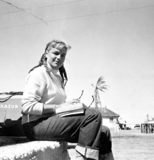 En 1953, Simone Signoret sur le tournage du film de Henri-Georges Clouzot "Le salaire de la peur",