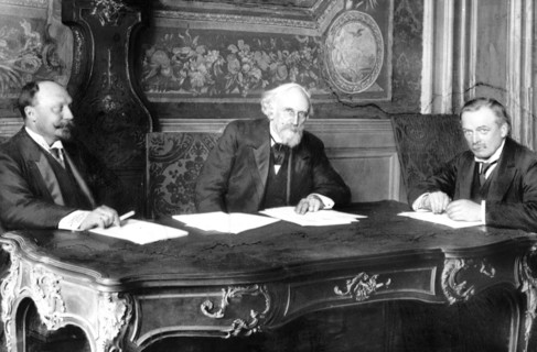 L'Illustration 1915 - Un grand acte historique - La conférence, à Paris, des ministres des Finances