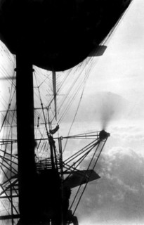 Aéronautique. Photographie aérienne des nuages, prise depuis le dirigeable "Commandant-Coutelle" un