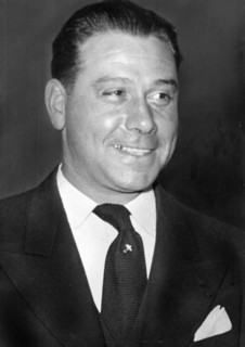 Portrait du pilote français Henri Guillaumet vers 1940.  Aviateur français (1902-1940), pionnier
