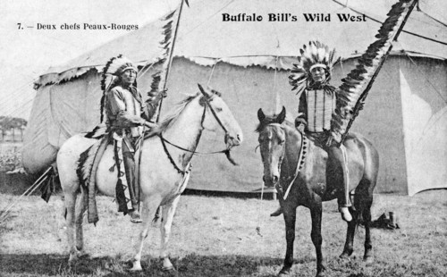 Buffalo Bill's Wild West. Deux chefs Peaux-Rouges