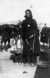 Italian postcard representing Red Skin rider and child of the Wild West