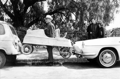 Voiture à pédales