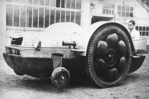 Licorne, voiture amphibie