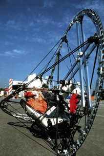 Véhicule propulsé par énergie musculaire