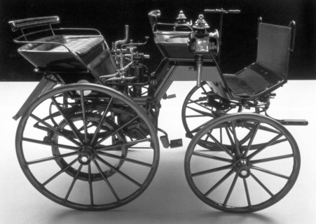 Daimler Benz, premiers modèles